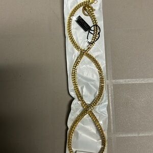 NEW IN PACKAGE 18K Gold plated Chain Necklace
